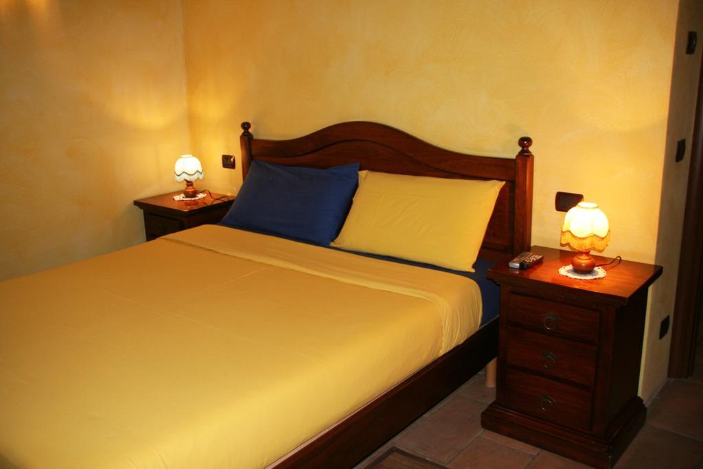 Agriturismo Cascina La Palazzina Albairate Chambre photo