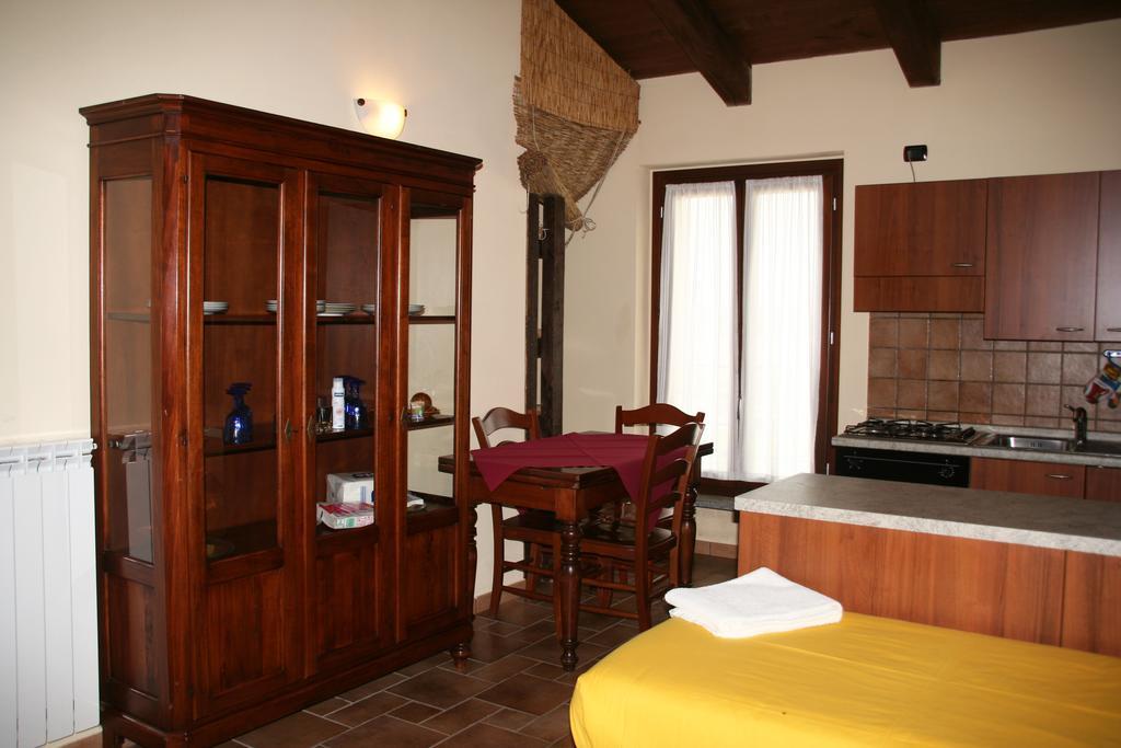Agriturismo Cascina La Palazzina Albairate Chambre photo