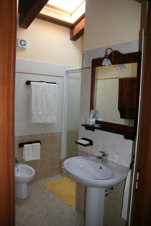 Agriturismo Cascina La Palazzina Albairate Chambre photo