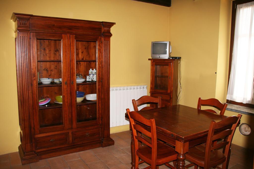 Agriturismo Cascina La Palazzina Albairate Chambre photo